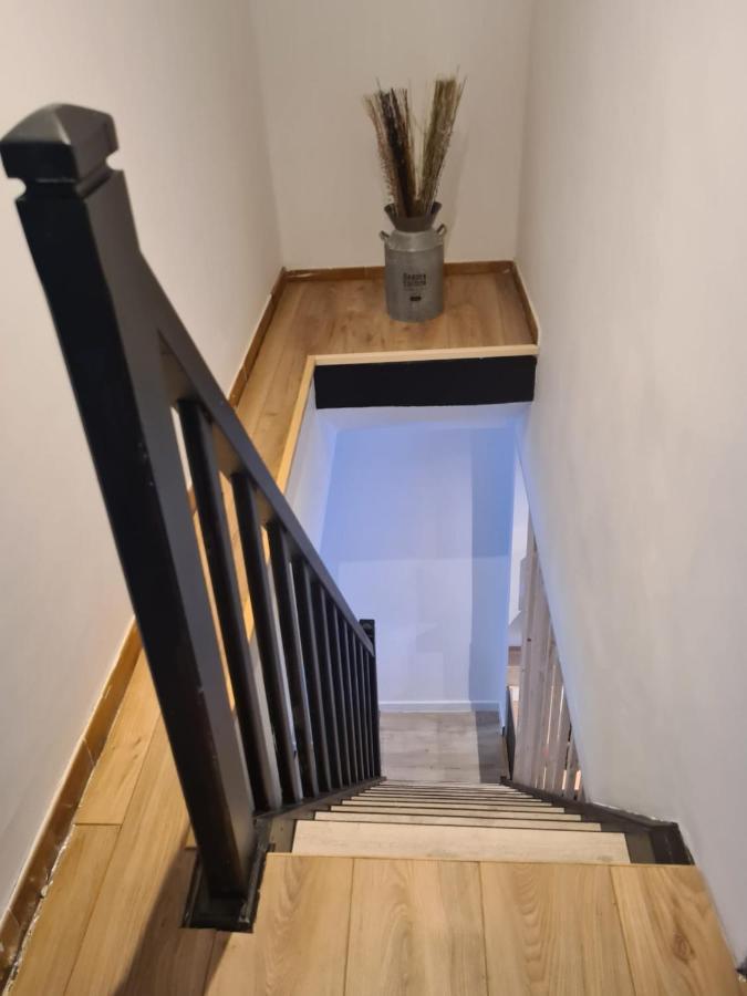 Magnifique Appartement Avec Terrasse Besseges Exterior photo